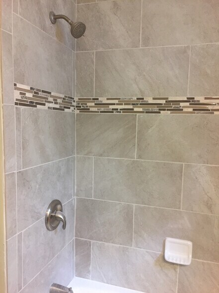 Building Photo - 940 Westcott St