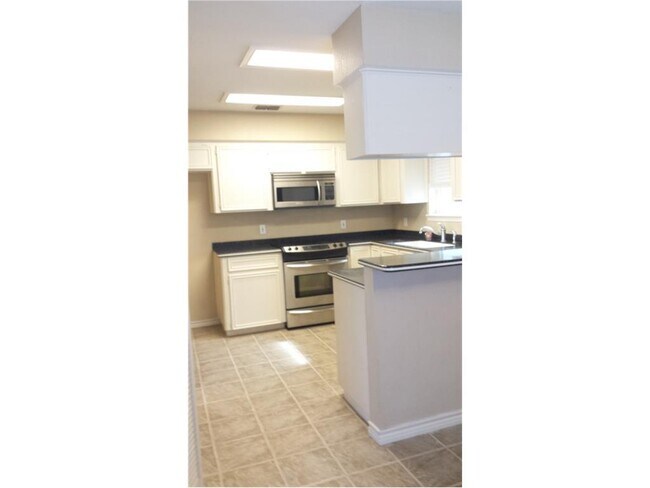 Building Photo - 13977 Blackbeard Dr