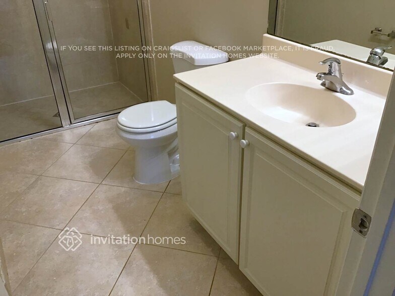 Building Photo - 5817 Hampton Hills Blvd