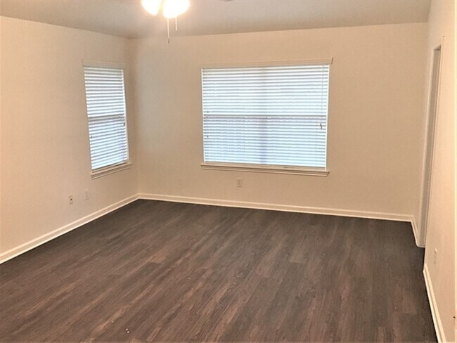 Building Photo - 4910 Monarch Meadow Ln