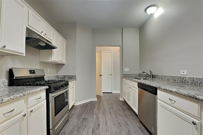 Building Photo - 12258 Cardston Ct