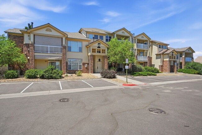 Building Photo - $1,595.95, 1 Bed, 1 Bath Condo in Aurora with In Unit Laundry and Pool Access!