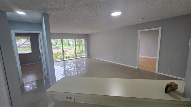 Building Photo - 9055 Wiles Rd
