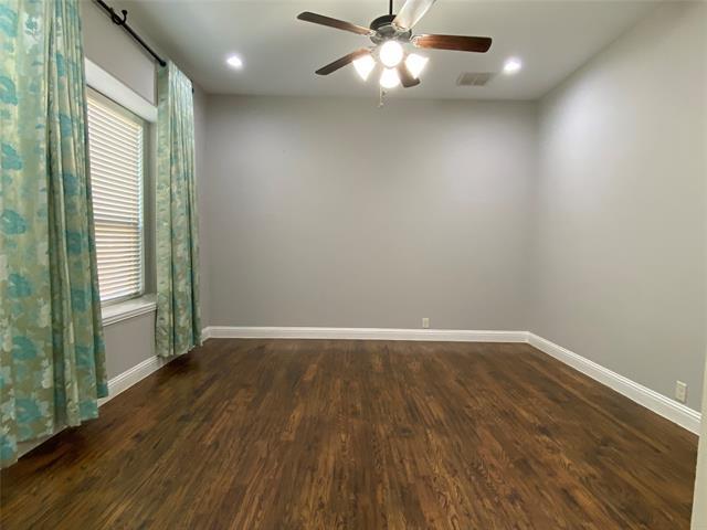 Building Photo - 2425 Lynbridge Dr