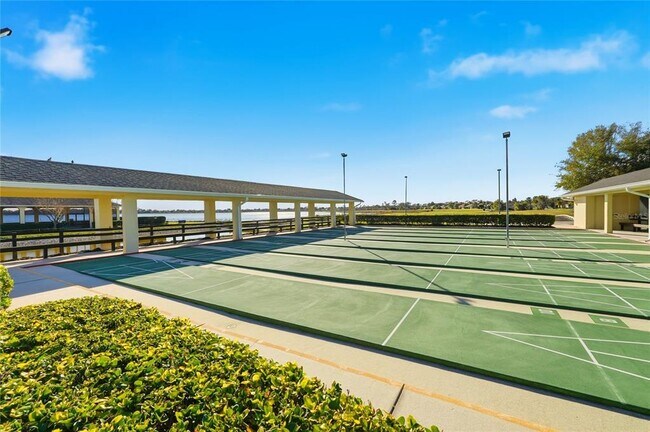 Building Photo - 1033 Sawgrass Dr