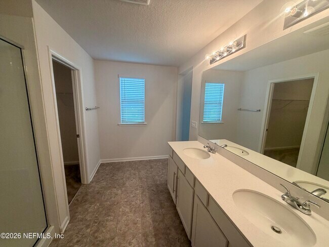 Building Photo - 12591 Lake Taylor Ln