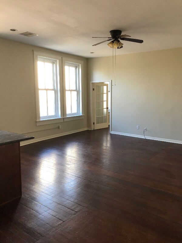 Building Photo - 524 23rd St