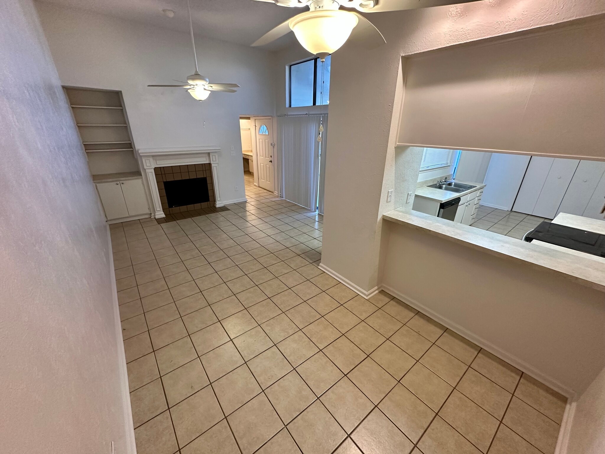 Living Area w Fireplace - 644 Bellaire Dr