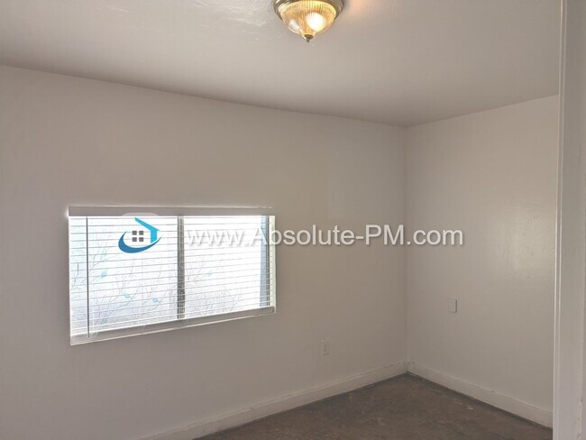 Building Photo - Cozy 1 Bedroom Studio in the Orangevale Ag...