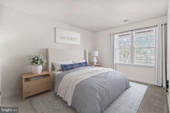 Building Photo - 42470 Pennyroyal Sq