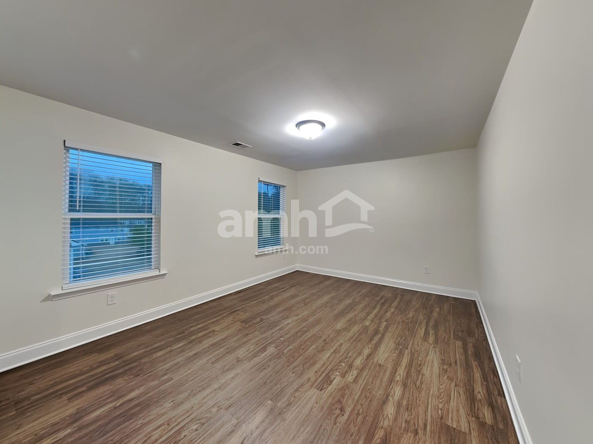 Building Photo - 363 Macroom Ct