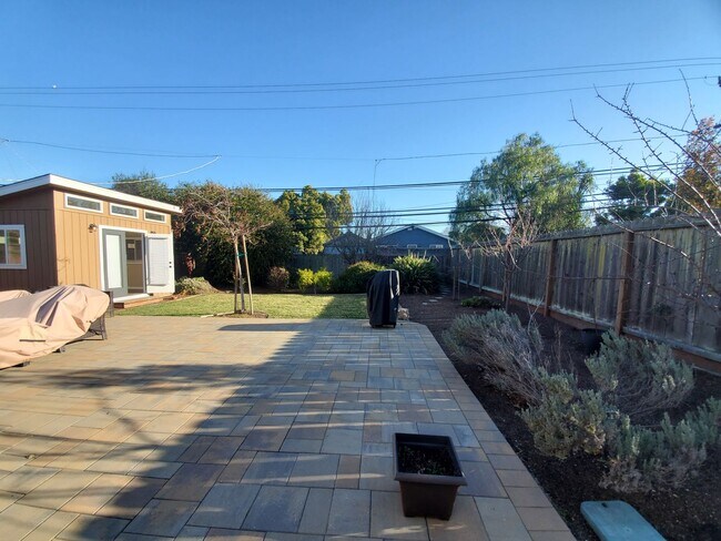 Building Photo - Stunning home in san mateo