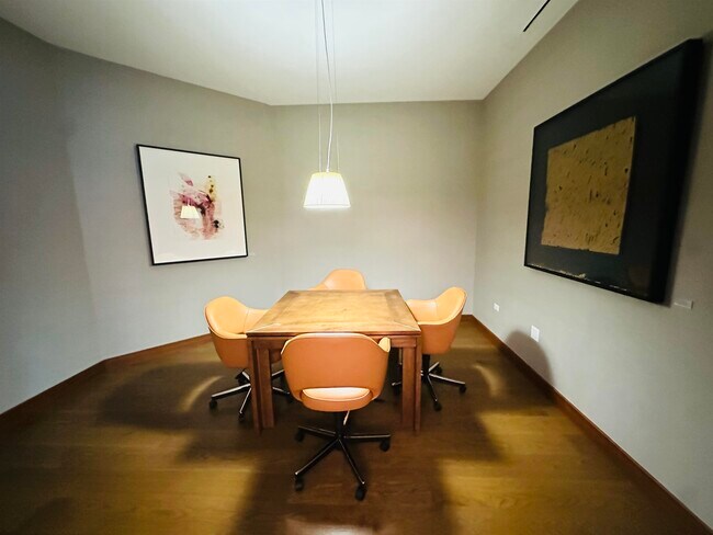 Building Photo - 99 Hudson St