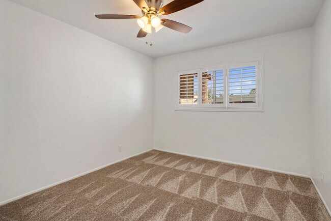 Building Photo - 8323 E Montecito Ave