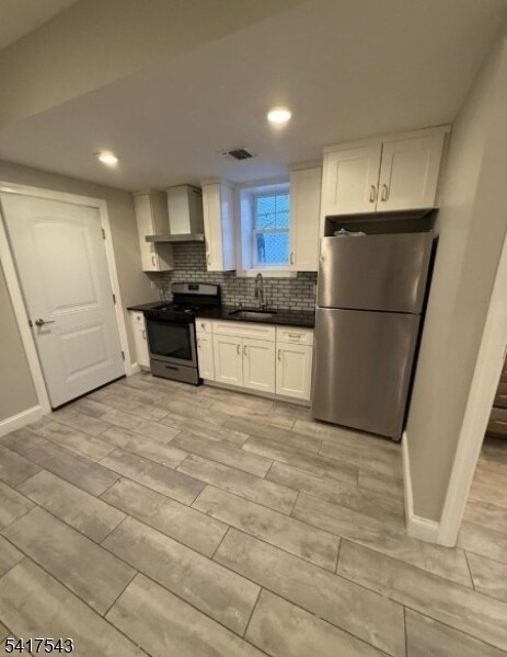 Building Photo - 108 4th Ave