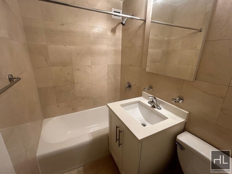 Building Photo - East 79th Street