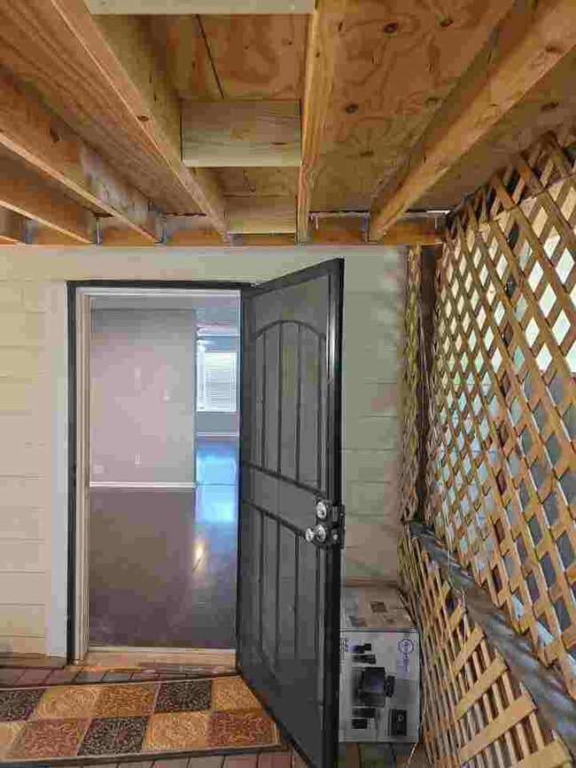 Building Photo - 3111 Fields Dr