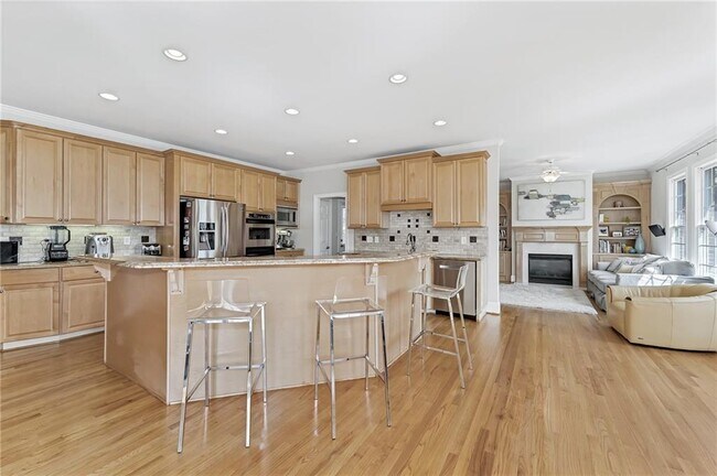 Building Photo - 870 Longstone Landing