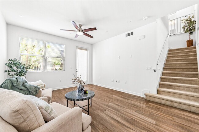 Building Photo - 706 Colorado Cir