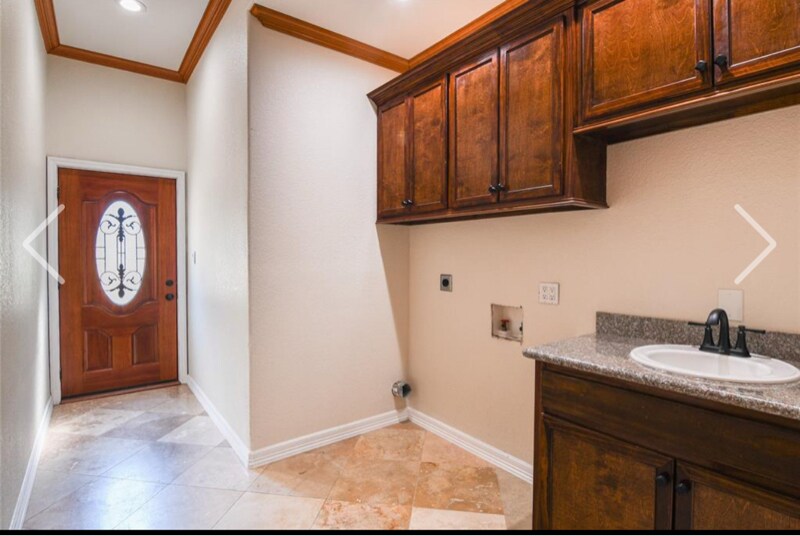 Building Photo - 12446 Willis Waukegan Rd