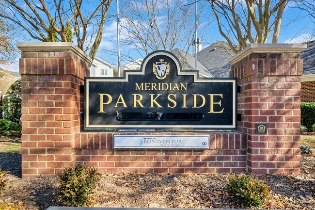 Building Photo - Spacious 3 Bedroom 3.5 Bathroom Townhome in Newport News