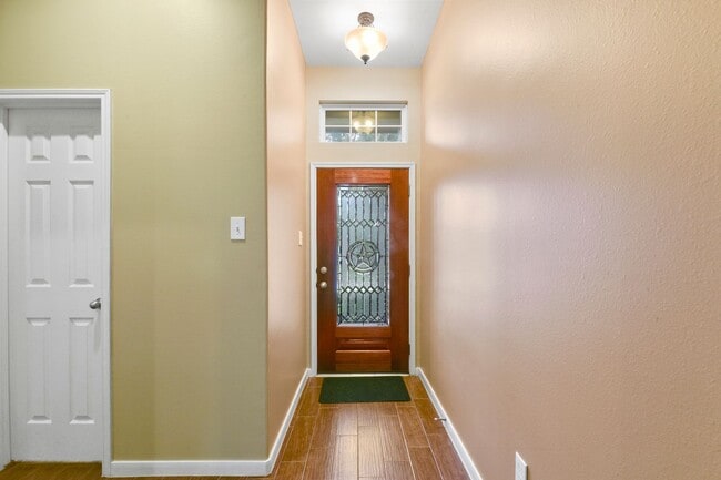 Building Photo - Charming Missouri City house in Sienna Com...