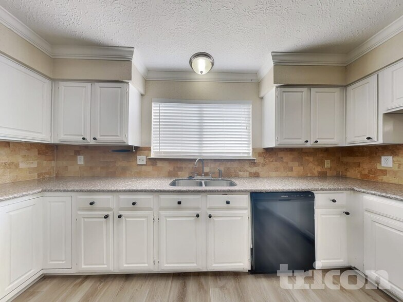 Building Photo - 1223 Cowden Ct