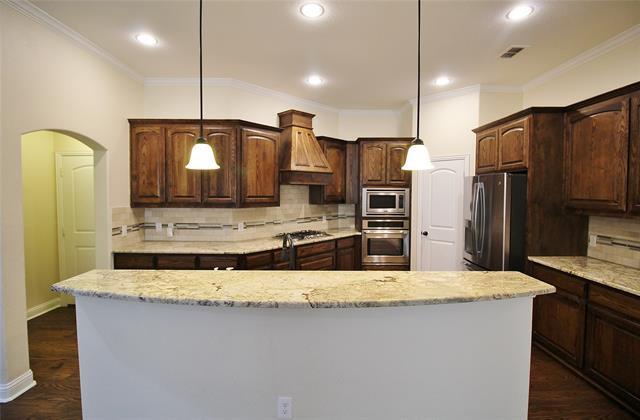 Building Photo - 1713 Fair Oaks Ln