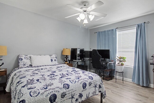 Building Photo - 234 Pelican Pl