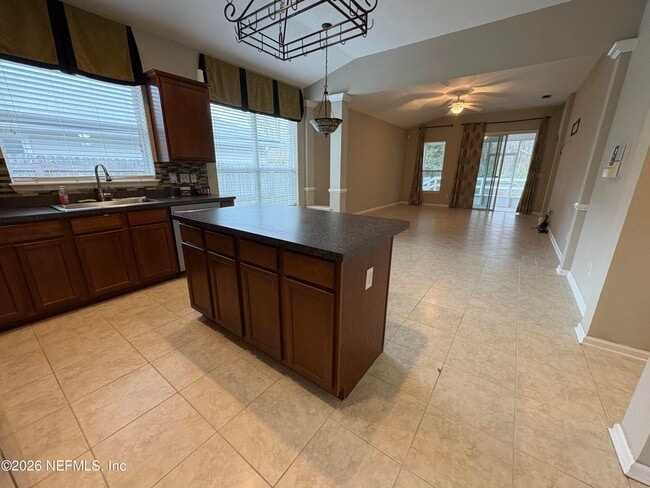 Building Photo - 10999 Campus Heights Ln