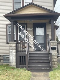 Building Photo - COMING SOON WYANDOTTE DUPLEX