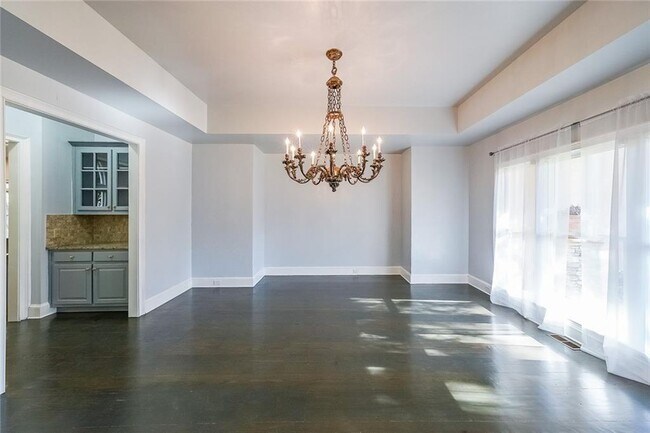 Building Photo - 2747 Lockerly Ln