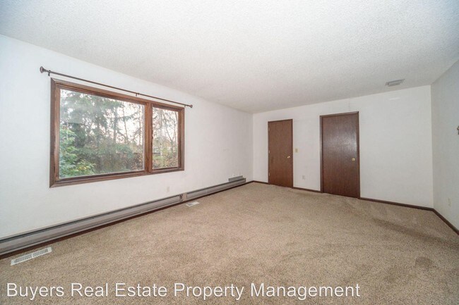 Building Photo - 3 br, 2.5 bath House - 2086 Crataegus Street