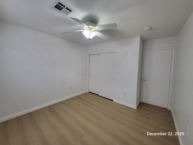 Building Photo - 204 Hickory Heights Ave