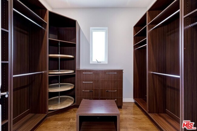 Building Photo - 9767 Monte Mar Dr