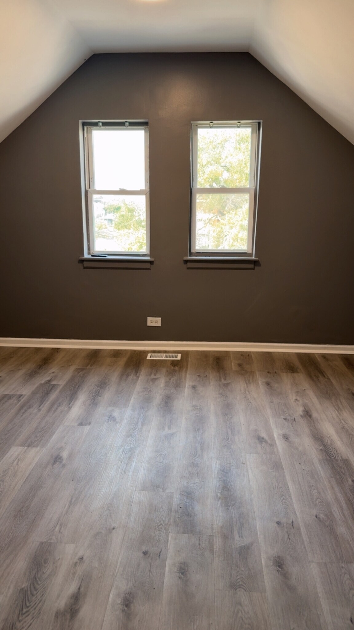 Building Photo - 1619 S Harding Ave