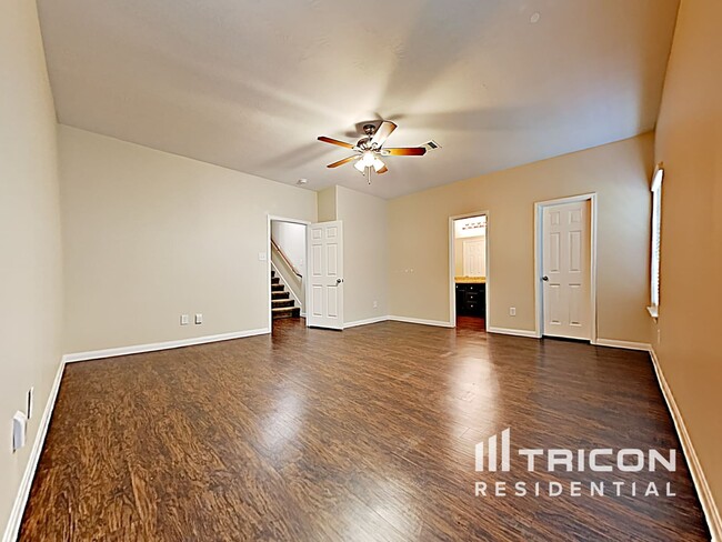 Building Photo - 21439 Palma Grove Way
