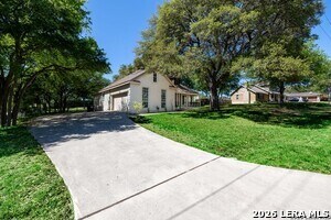 Building Photo - 1131 Flaming Oak Dr