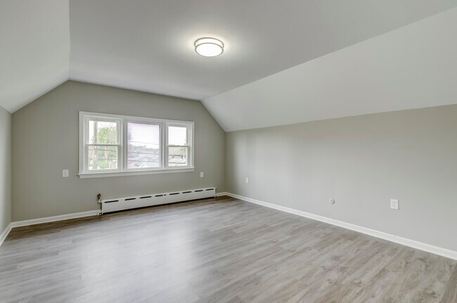 Building Photo - 772 Avenue C