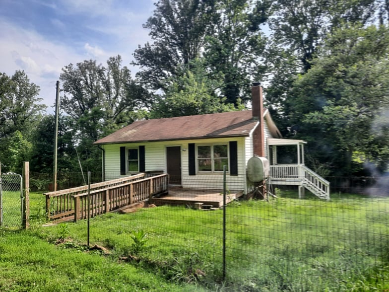 Primary Photo - 6286 Tatum Rd