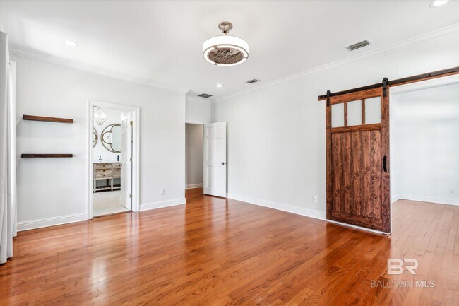 Building Photo - 6363 D'Olive Ct