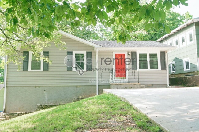 Building Photo - 1024 Garnett Ave