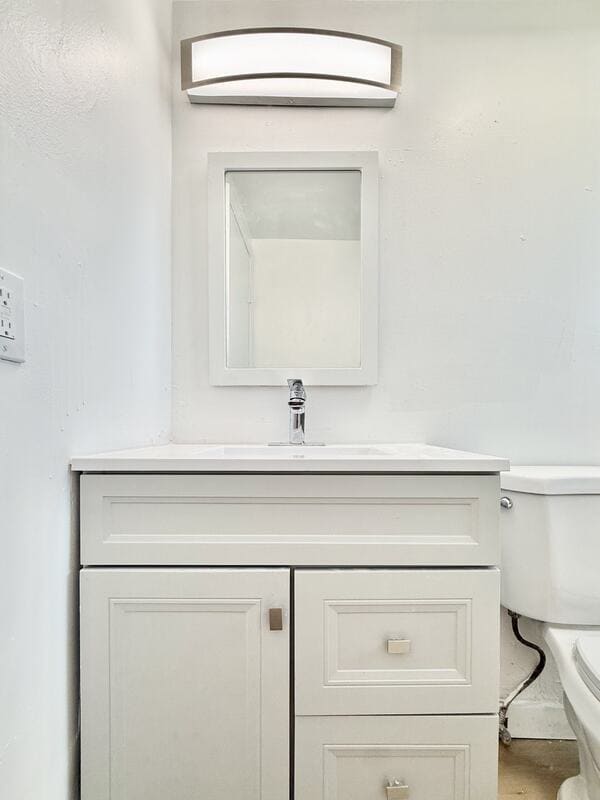 Building Photo - 12909 Kings Manor Ave