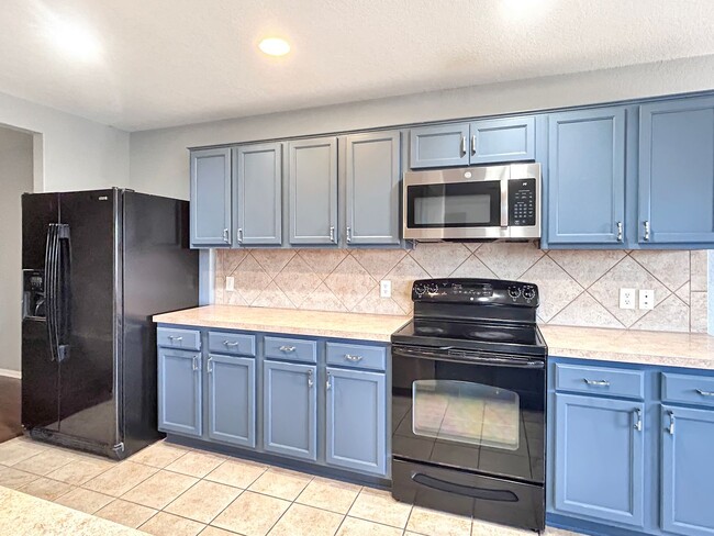 Building Photo - Spacious 4-Bedroom Home in Schertz/Cibolo ...