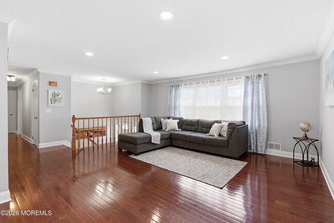Building Photo - 15 Bristlecone Dr
