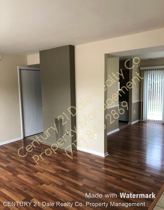 Building Photo - 2 br, 1.5 bath House - 20 Williamstown Circle