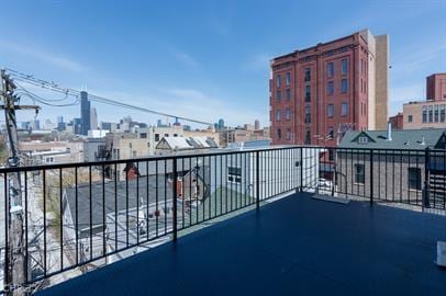 Building Photo - 562 W 18th St