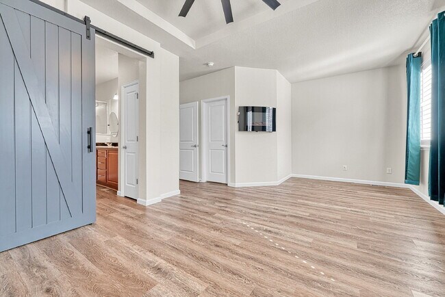 Building Photo - $2,699 - 2 Bed, 2.5 Bath Condo in Centenni...