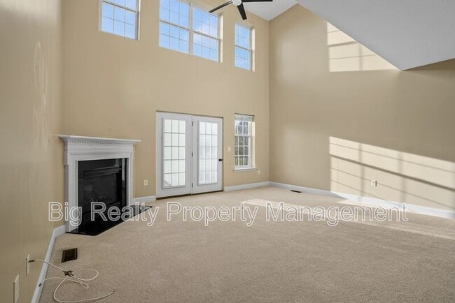 Building Photo - 2105 Eastport Way