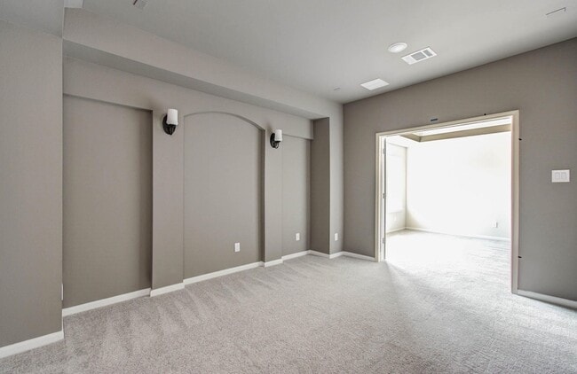 Building Photo - 15108 Botanical Garden Dr